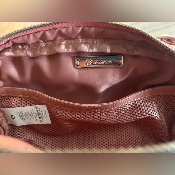 Lulu Lemon Pink Taupe Belt Bag - Picture 5 of 5